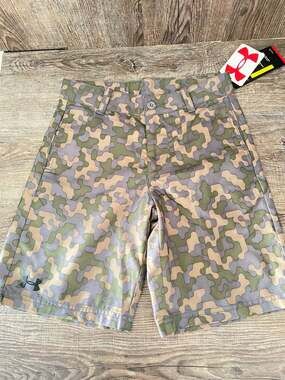 Under Armour Boys UA Golf Camo Shorts YSM
